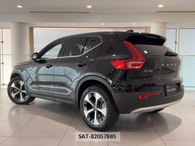 Volvo XC40 2024-11 8210890-2