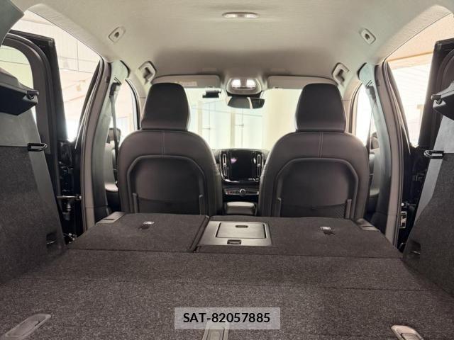Volvo XC40 2024-11 8210890-4