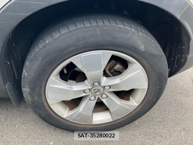 Volvo XC40 2019-04 8210897-7