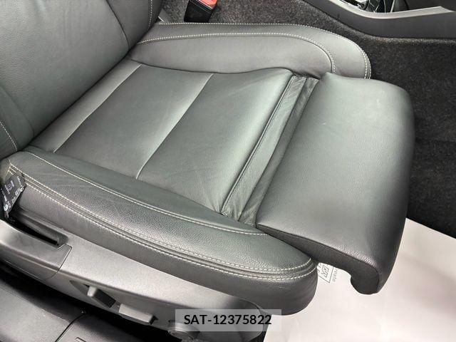 Volvo XC40 2025-10 8210891-21