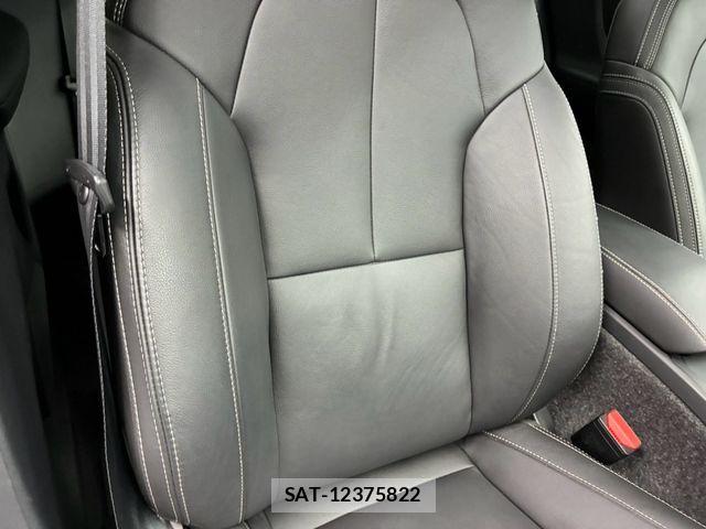 Volvo XC40 2025-10 8210891-22