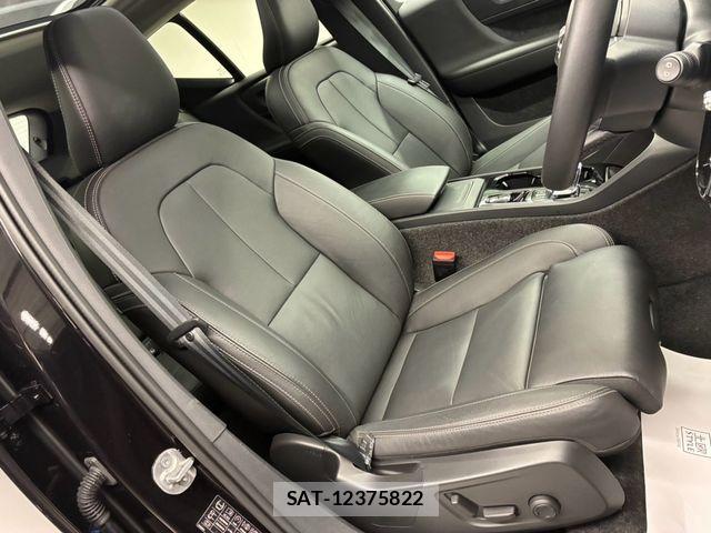 Volvo XC40 2025-10 8210891-3
