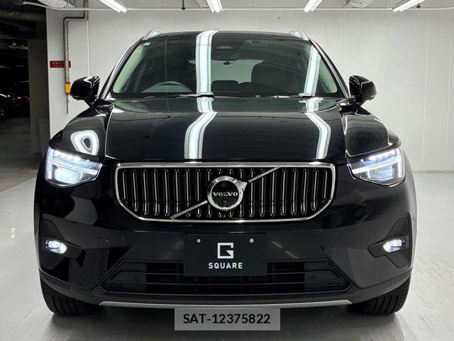Volvo XC40 2025-10 8210891-7