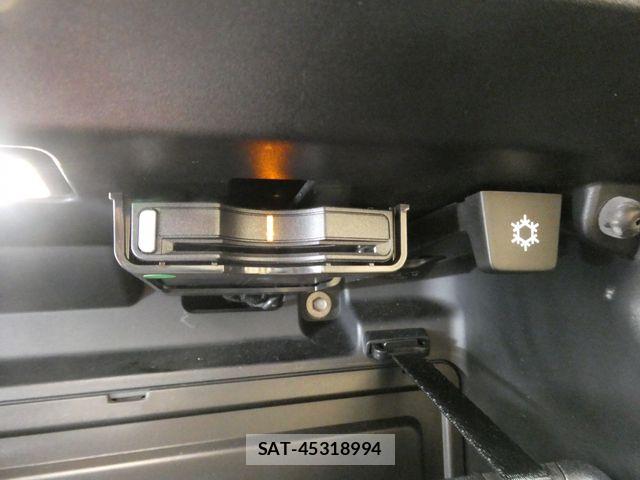 Volvo XC40 2019-07 8210894-20
