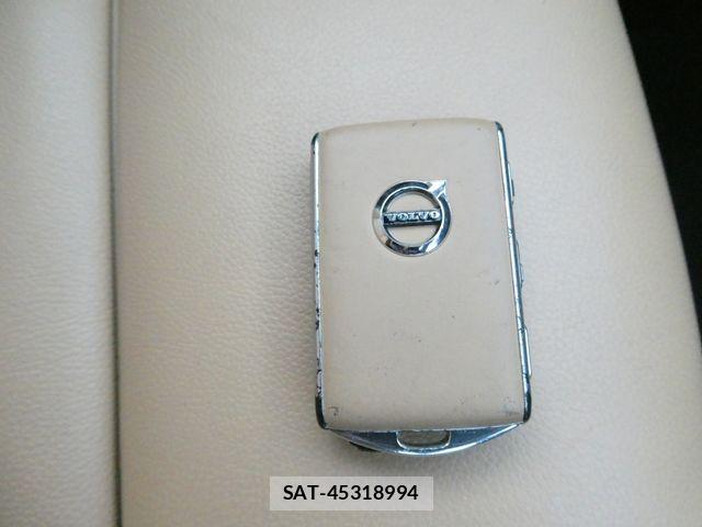 Volvo XC40 2019-07 8210894-29