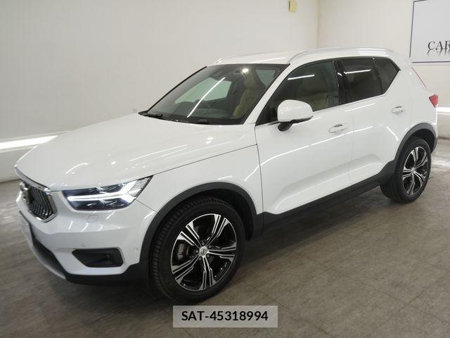 Volvo XC40 2019-07 8210894-4