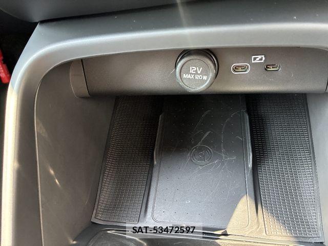 Volvo XC40 2024-08 8210893-16
