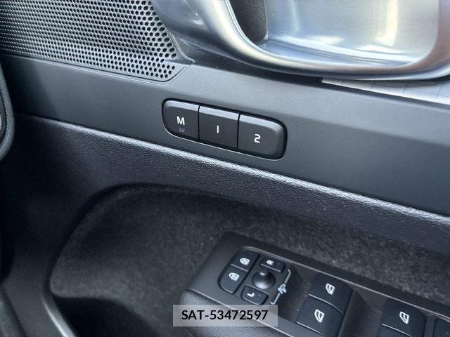 Volvo XC40 2024-08 8210893-18