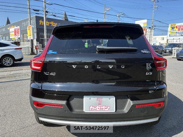Volvo XC40 2024-08 8210893-22