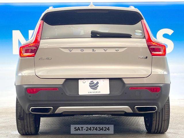 Volvo XC40 2019-06 8210895-17