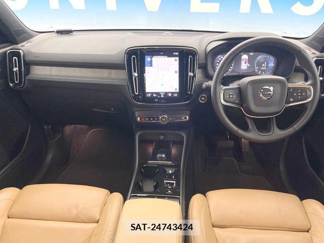 Volvo XC40 2019-06 8210895-1