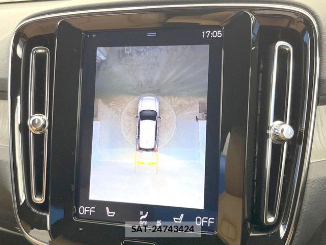 Volvo XC40 2019-06 8210895-7