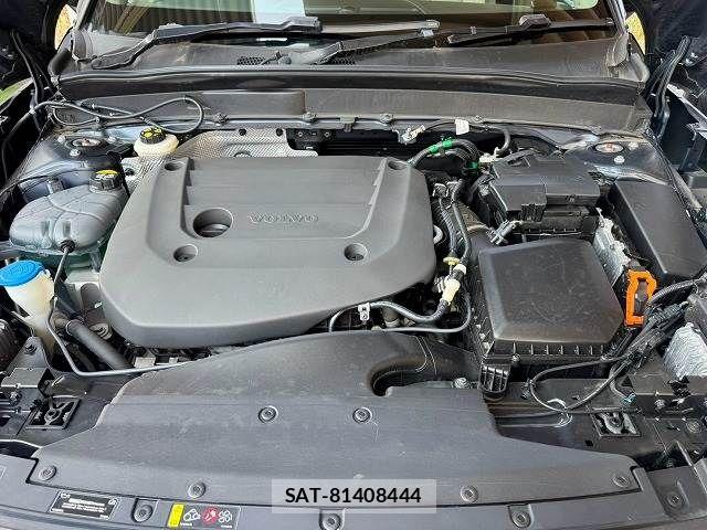 Volvo XC40 2022-04 8247092-13