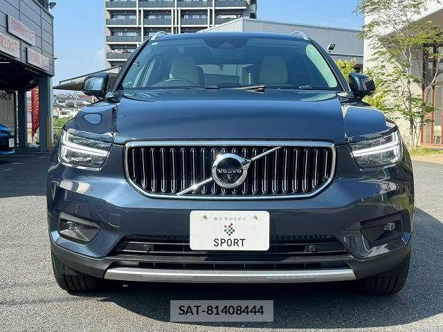 Volvo XC40 2022-04 8247092-14