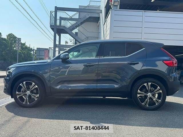 Volvo XC40 2022-04 8247092-16