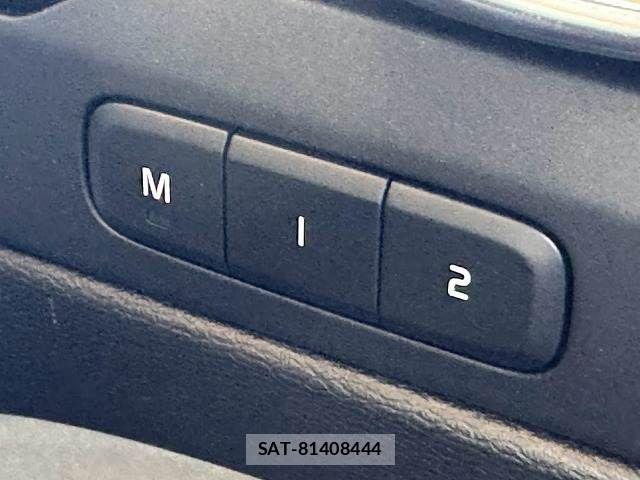 Volvo XC40 2022-04 8247092-6