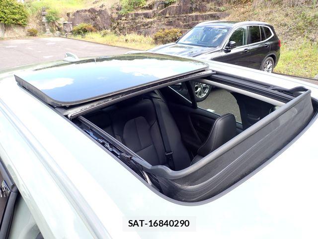 Volvo XC40 2025-06 8247090-9