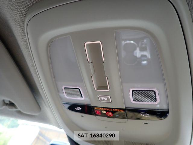 Volvo XC40 2025-06 8247090-11