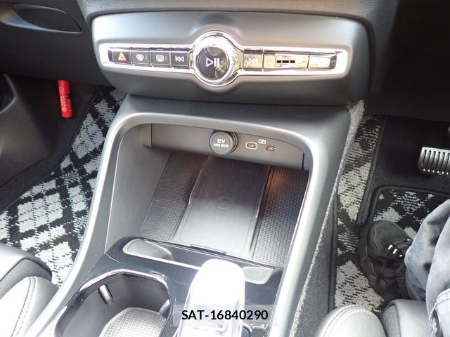 Volvo XC40 2025-06 8247090-19