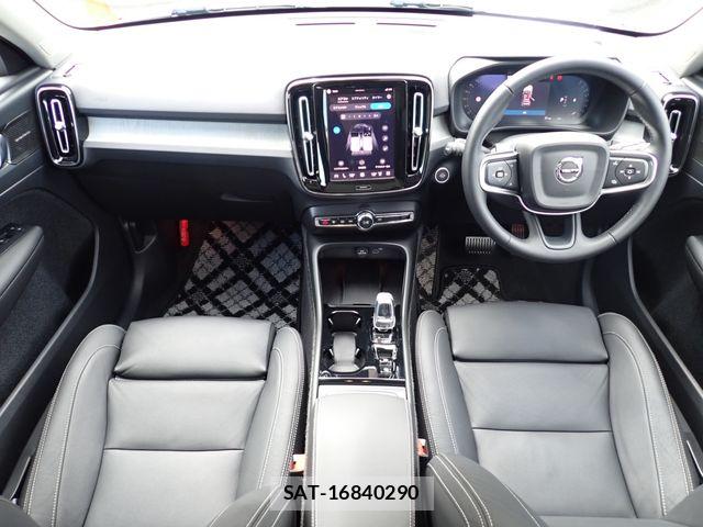 Volvo XC40 2025-06 8247090-20