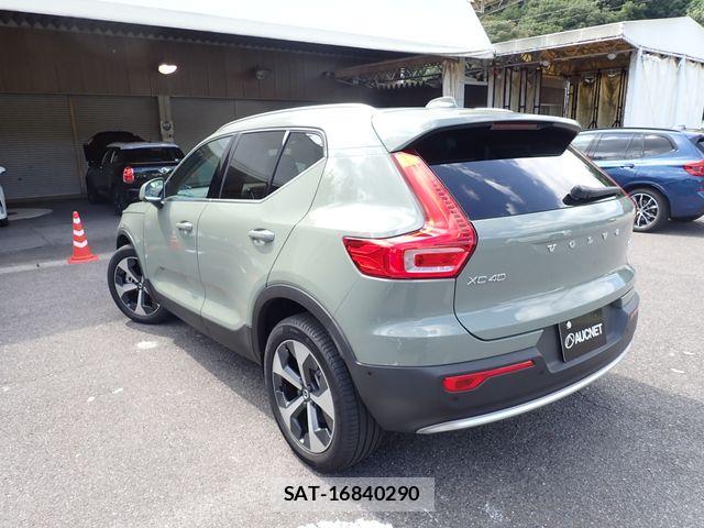 Volvo XC40 2025-06 8247090-2