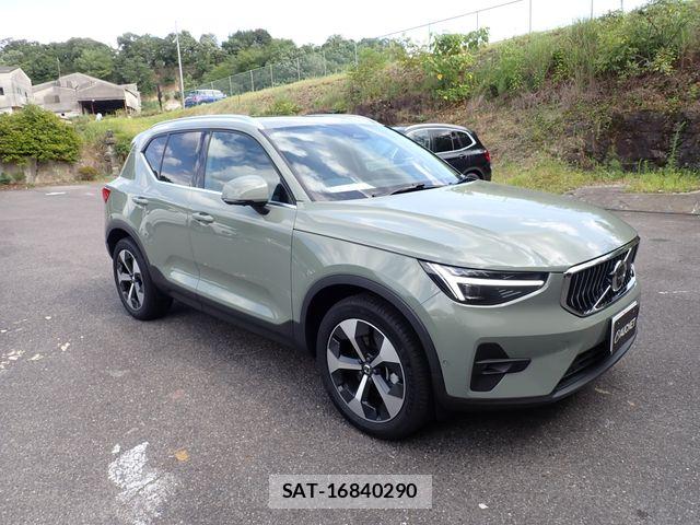 Volvo XC40 2025-06 8247090-3