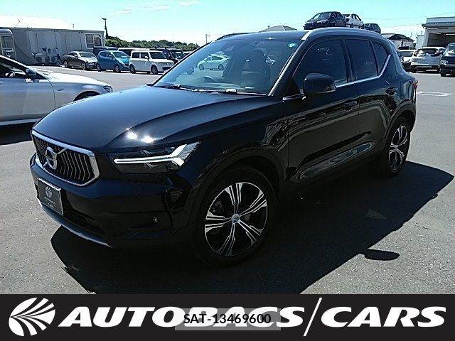 Volvo XC40 2022-06 8247091-0