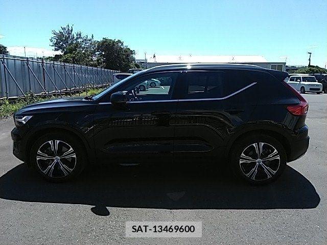 Volvo XC40 2022-06 8247091-15