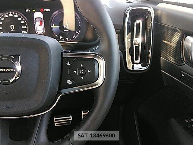 Volvo XC40 2022-06 8247091-27