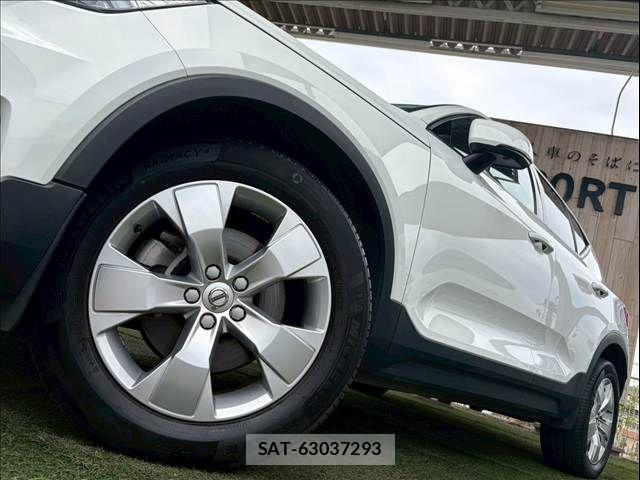 Volvo XC40 2021-06 8247093-18