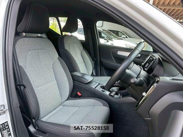 Volvo XC40 2021-06 8247094-10