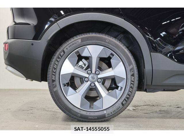 Volvo XC40 2026-03 8317903-9