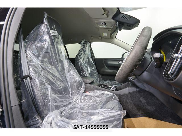 Volvo XC40 2026-03 8317903-12