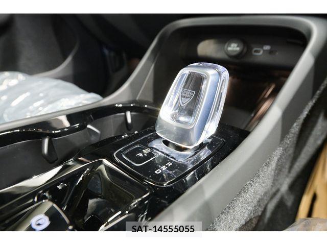 Volvo XC40 2026-03 8317903-22