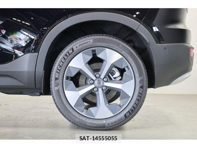 Volvo XC40 2026-03 8317903-7