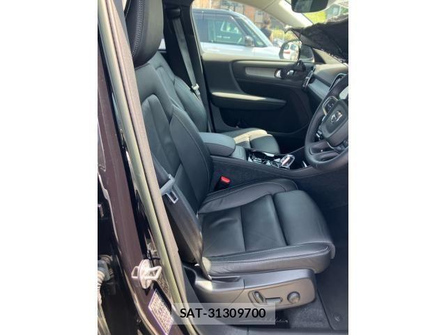 Volvo XC40 2023-02 8317904-12