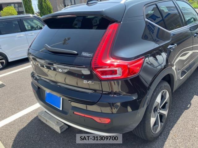 Volvo XC40 2023-02 8317904-4