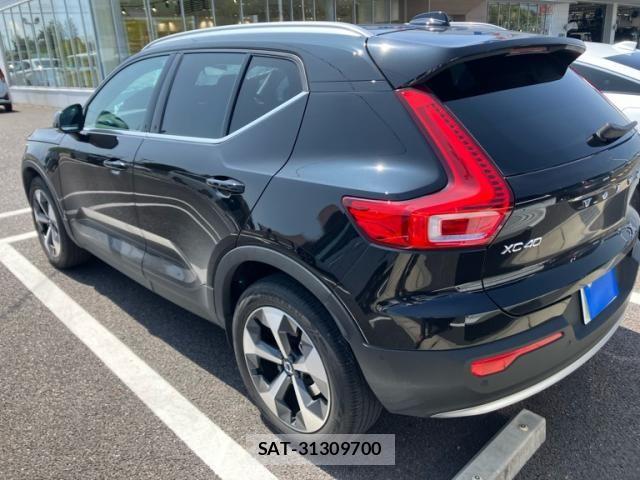 Volvo XC40 2023-02 8317904-5
