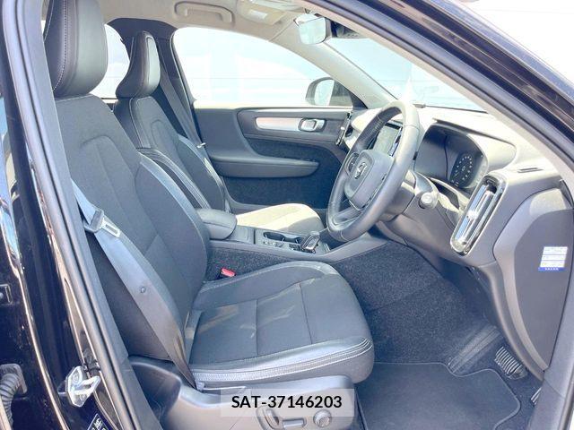 Volvo XC40 2020-03 8317912-8