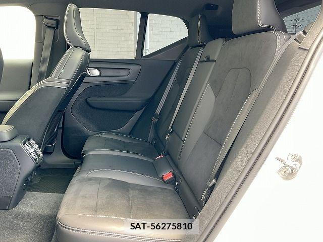 Volvo XC40 2022-01 8317908-12