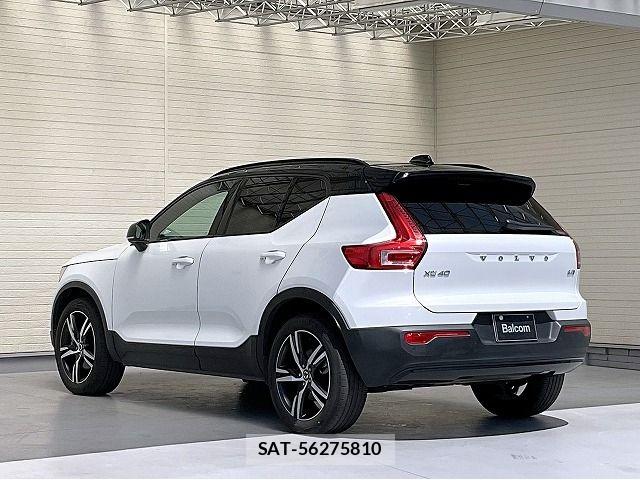 Volvo XC40 2022-01 8317908-16