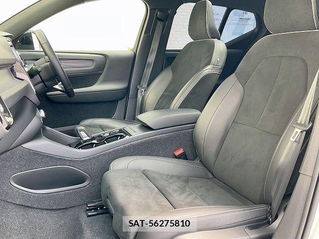 Volvo XC40 2022-01 8317908-4