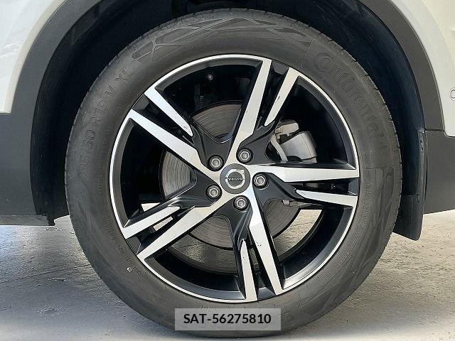 Volvo XC40 2022-01 8317908-5