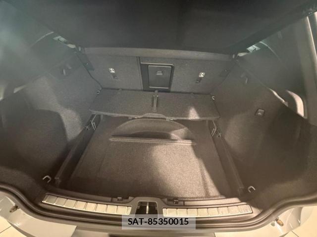 Volvo XC40 2023-09 8317902-8