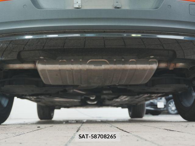Volvo XC40 2021-09 8338410-20