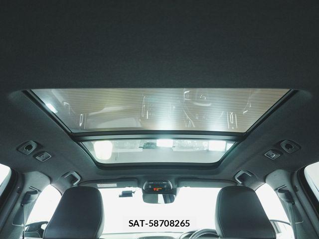 Volvo XC40 2021-09 8338410-28