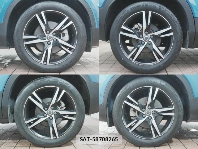 Volvo XC40 2021-09 8338410-4