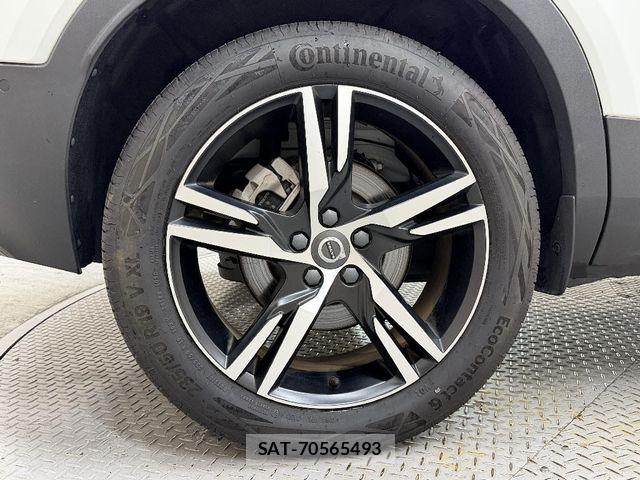 Volvo XC40 2022-04 8338405-18