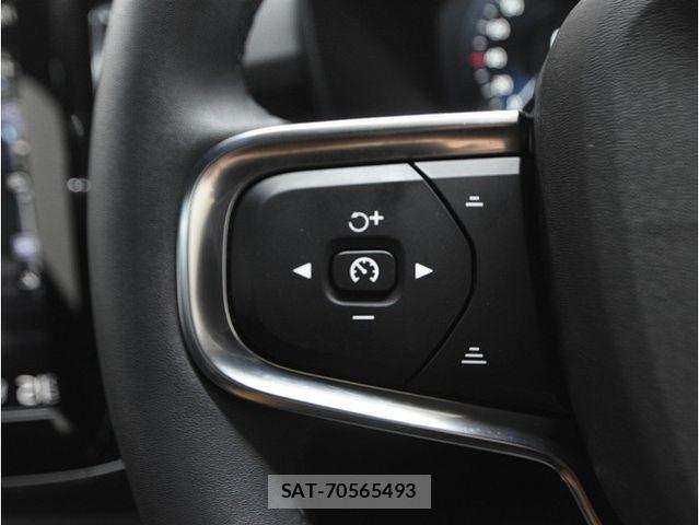 Volvo XC40 2022-04 8338405-22