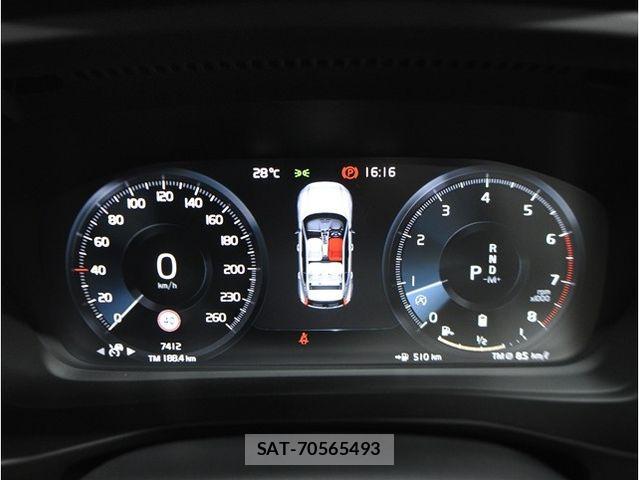 Volvo XC40 2022-04 8338405-25